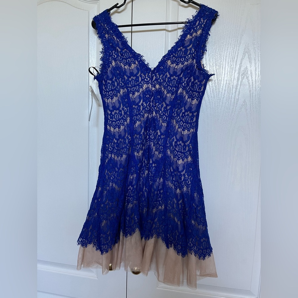 Betsy & Adam Royal Blue Lace Dress with Beige Lining - Picture 2 of 4